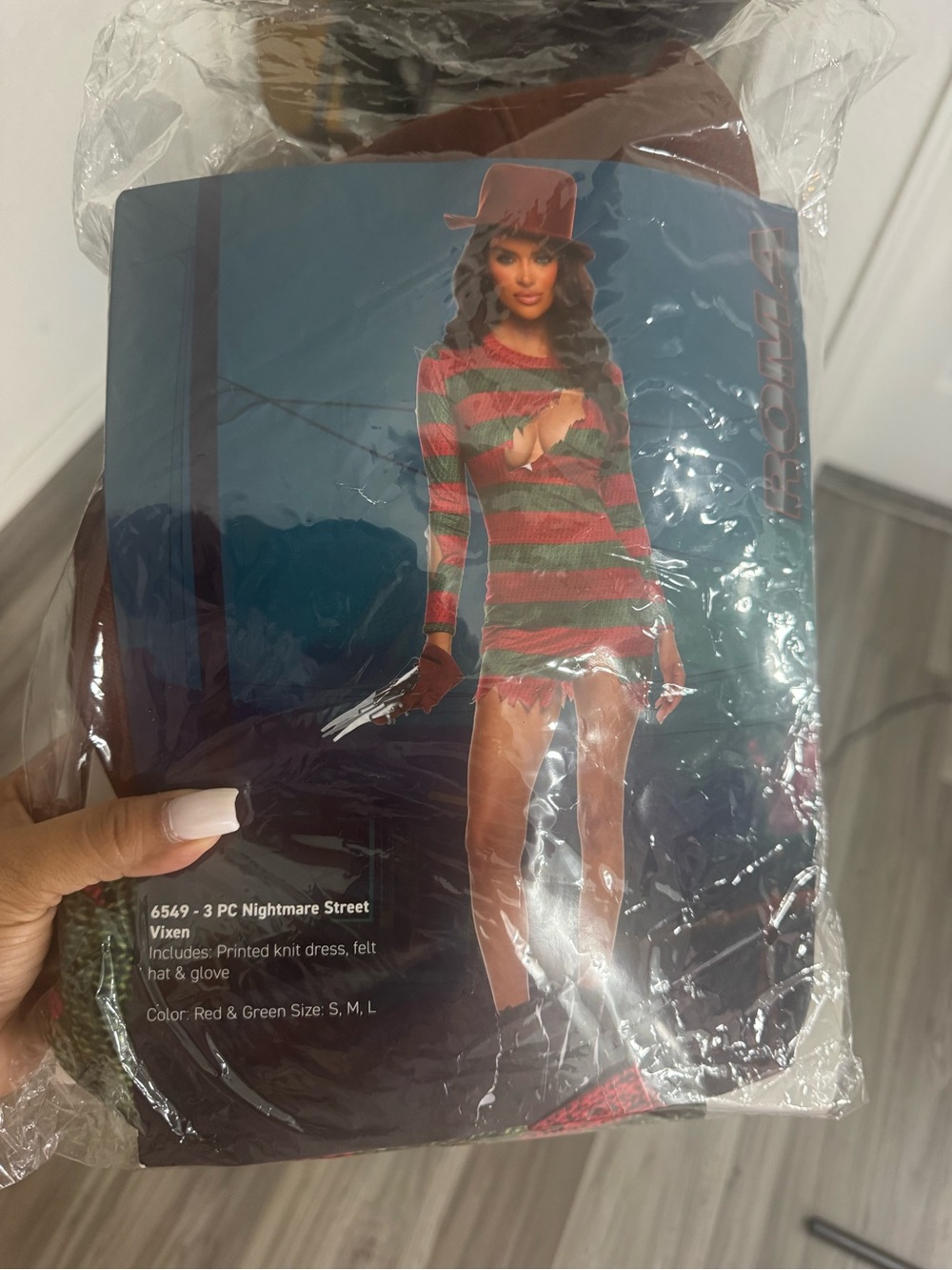 In Your Dreams 3 Piece Costume - Freddy Krueger costume small - Picture 6 of 7